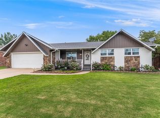 2913 Richwood Cir, Rogers, AR 72756