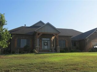 1191 W Harvest Hill Ln, Nixa, MO 65714