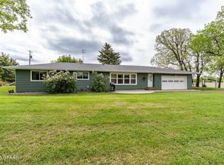 2826 13th St NE, Manvel, ND 58256