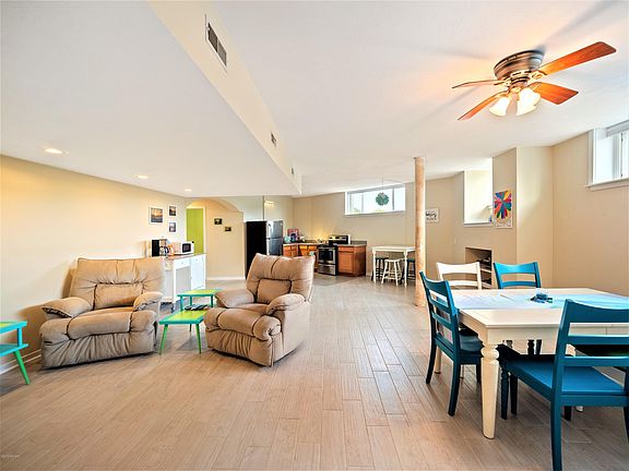 5th image of 259 Kalamazoo St APT 5