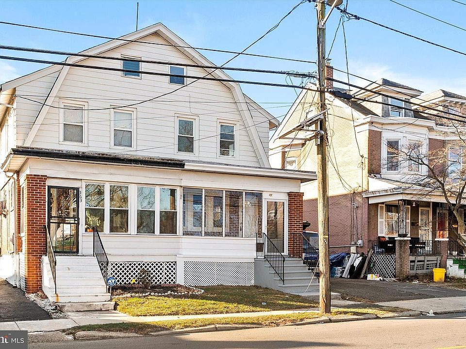 1st image of 365 Parkway Ave