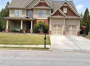 2936 Perimeter Cir, Buford, GA 30519