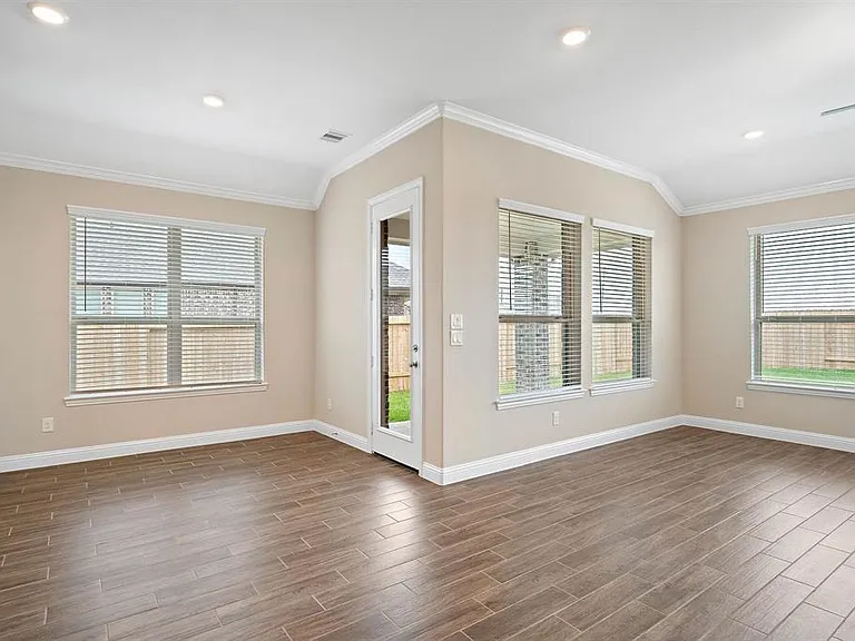 2403 Madera Landing Ln — Photo 14