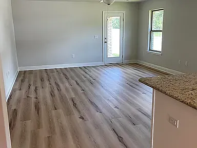 202 Baycliff Dr — Photo 8