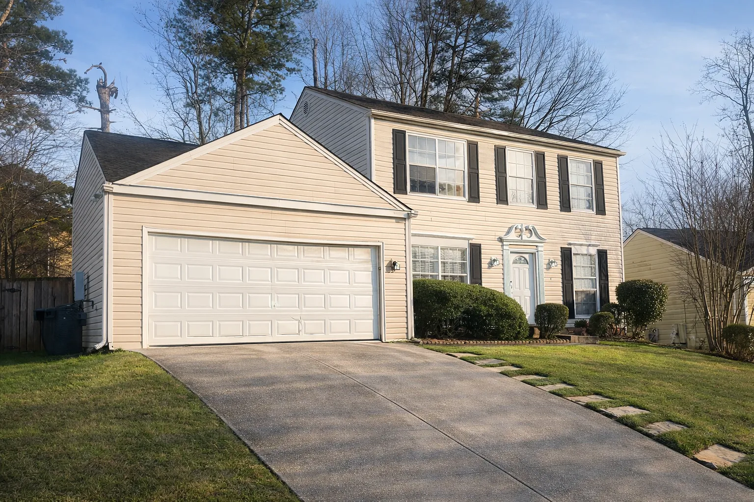 3 bed, 2.5 bath, 1500 sqft, $1,625 — Photo 2