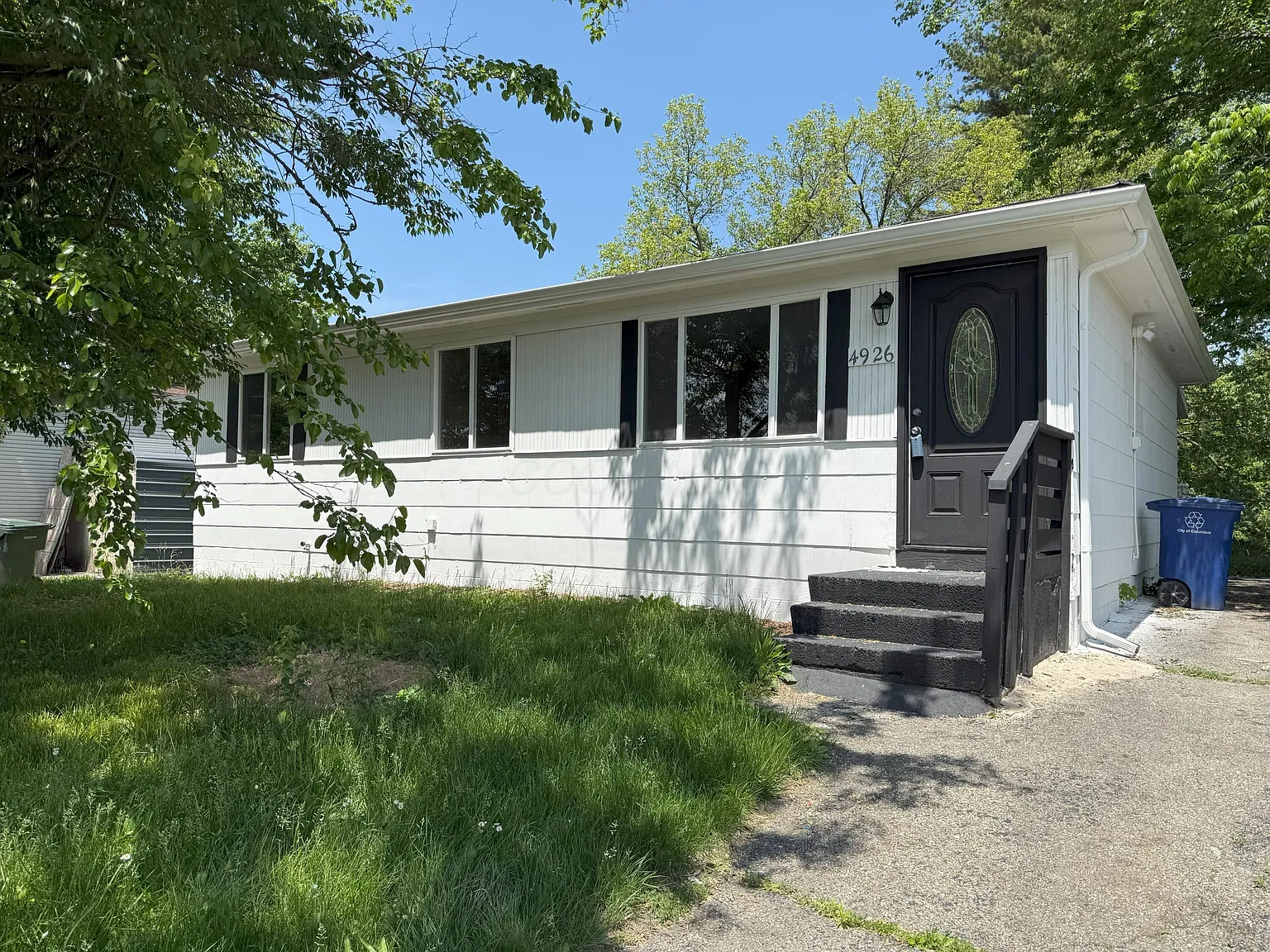 4926 Majestic Dr N photo 1