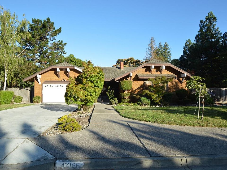 1st image of 47165 Galindo Dr
