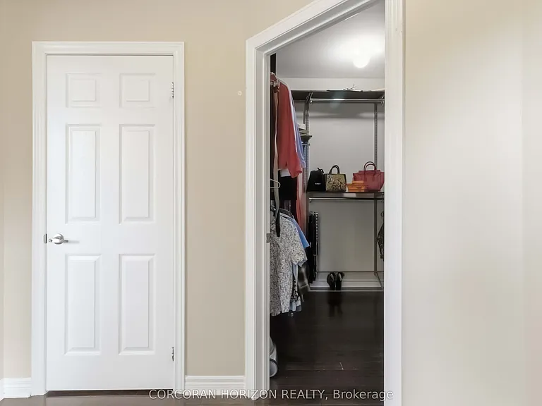 99 Erskine Ave — Photo 23