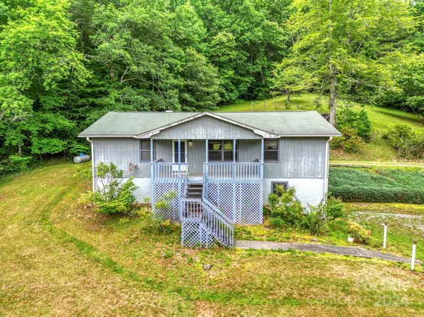 45 Chestnut Cove Rd, Brevard, NC 28712