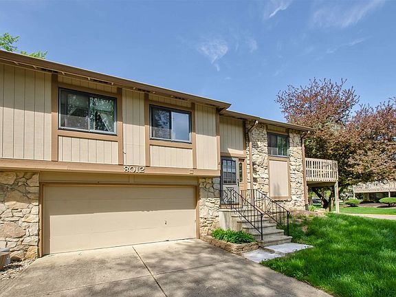 2nd image of 8012 Sunfield Ct