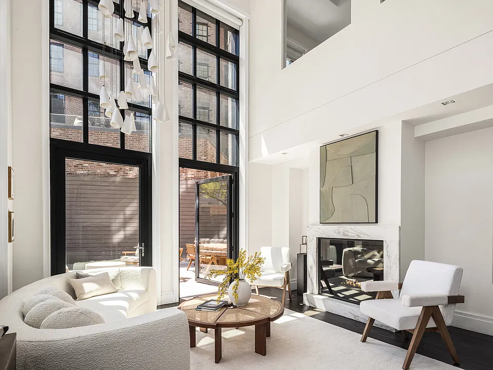 137 Franklin St #1