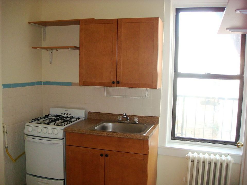 1st image of 3611 28th Ave APT 21