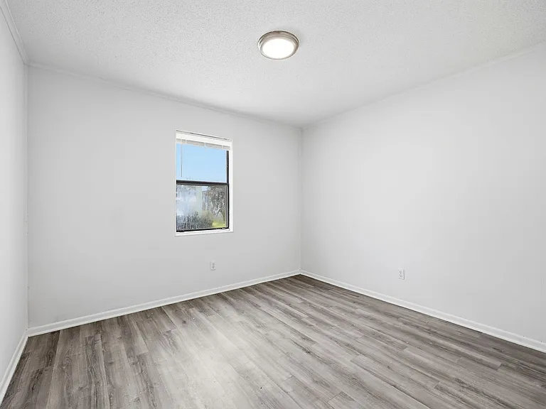 100 Ravenwood Dr #A — Photo 10