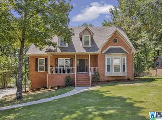 302 Bradford Cir, Trussville, AL 35173