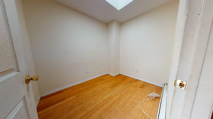 Sold by Remax Edge | media 11