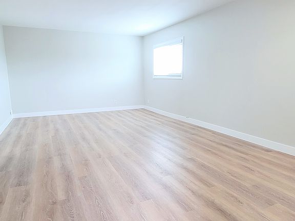 2nd image of 4146 Redondo Beach Blvd APT C