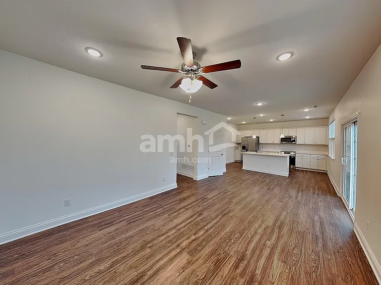 8308 Northpoint Dr — Photo 7