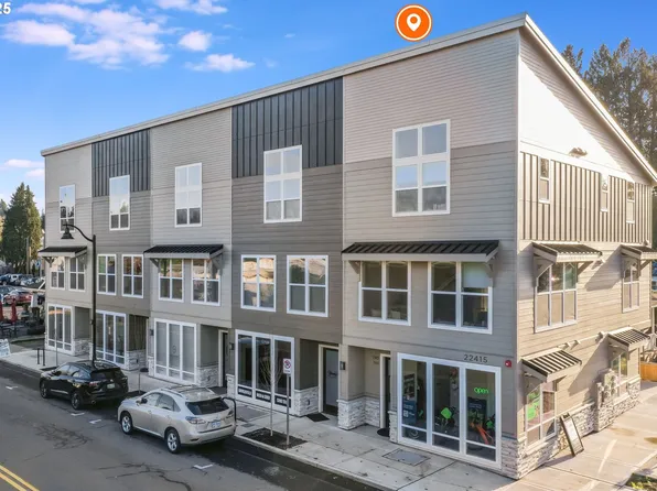22415 SW Pine St #205, Sherwood, OR 97140