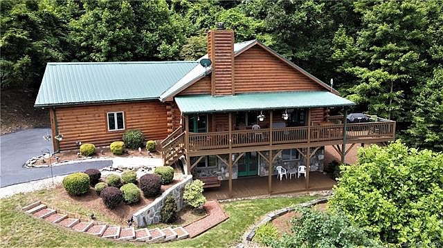 1st image of 21 Boone Ln #9