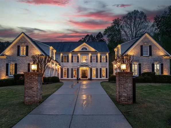 15725 Canterbury Chase, Milton, GA 30004