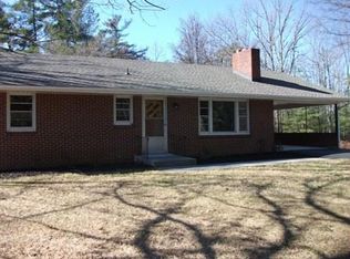 9 Little Brook Ln, Rocky Mount, VA 24151