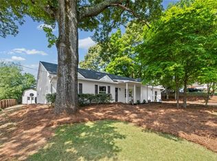 213 Colemans Bluff Dr, Woodstock, GA 30188