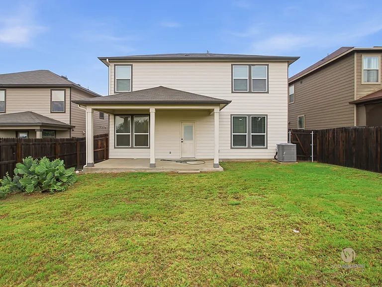 11414 Amberina — Photo 36