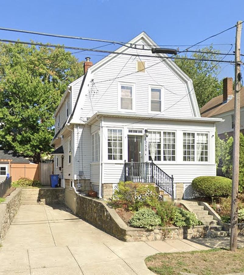 1058 Narragansett Blvd, Cranston, RI 02905 Zillow