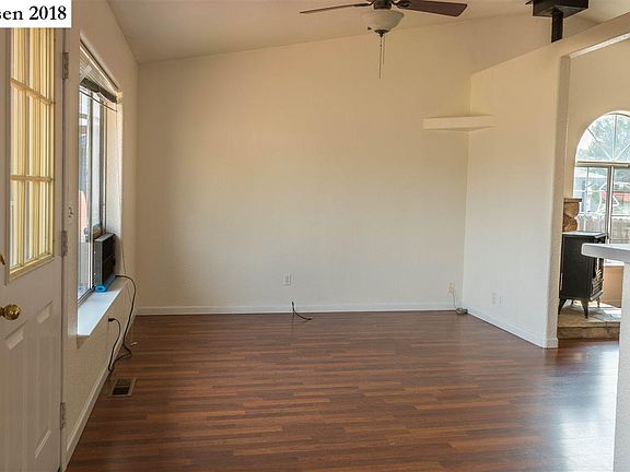 4th image of 1175 Barbara St