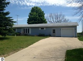 1851 Eden Hill Rd, Beulah, MI 49617