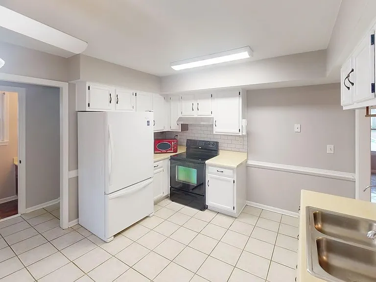 5524 Annandale Dr — Photo 5