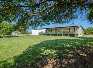 100 Blue Valley Ct, Springtown, TX 76082