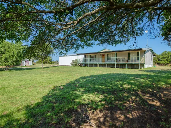 100 Blue Valley Ct, Springtown, TX 76082