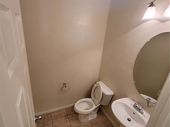 2nd image of 258 Garden Arbor Ct