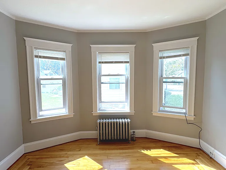 335-337 Franklin St #335 — Photo 7