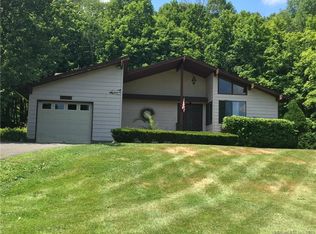 7 Butternut Ln, New Fairfield, CT 06812