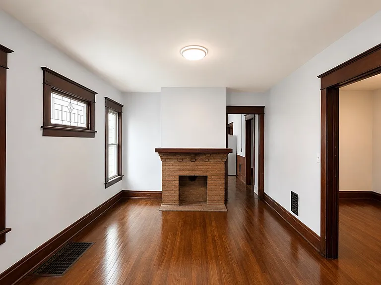 51 Kamper Ave #1 — Photo 4