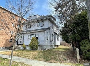 151 4th St, Ridgefield Park, NJ 07660