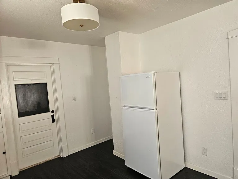 204 Harvard Dr SE #A — Photo 12