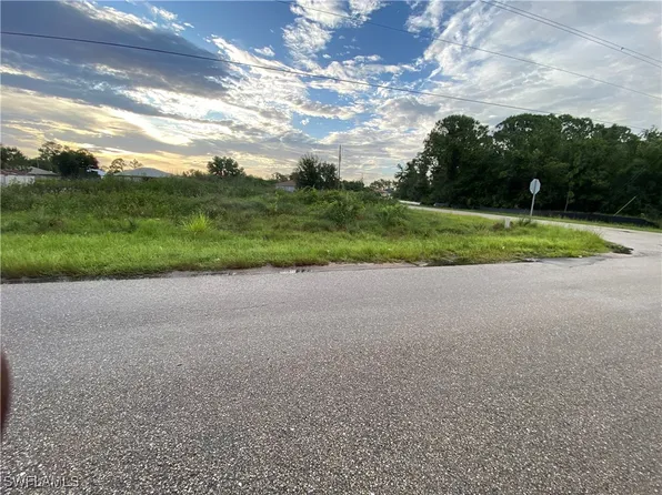 2216/2218 Fairway Dr #N, Lehigh Acres, FL 33973