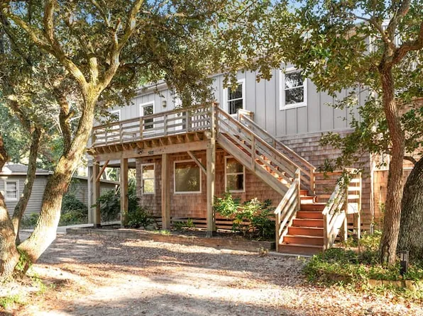 507 W Airstrip Rd, Kill Devil Hills, NC 27948