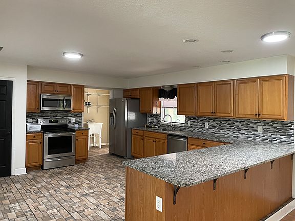 2nd image of 690 Riverwoods Trl