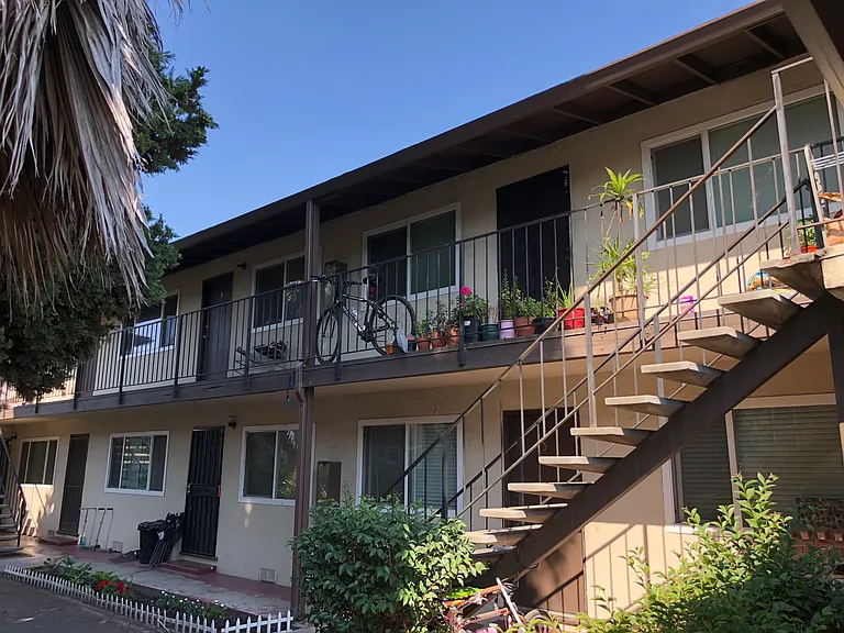 3559 Agate Dr #10 — Photo 2