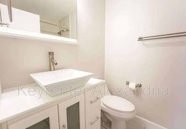 1107 N Taylor St #C — Photo 17