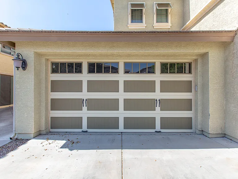 18815 E Swan Dr — Photo 4