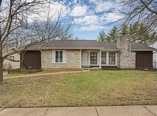 812 Dinard Dr, Ballwin, MO