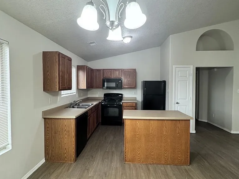 800 Prairie Sage Ct SW — Photo 6