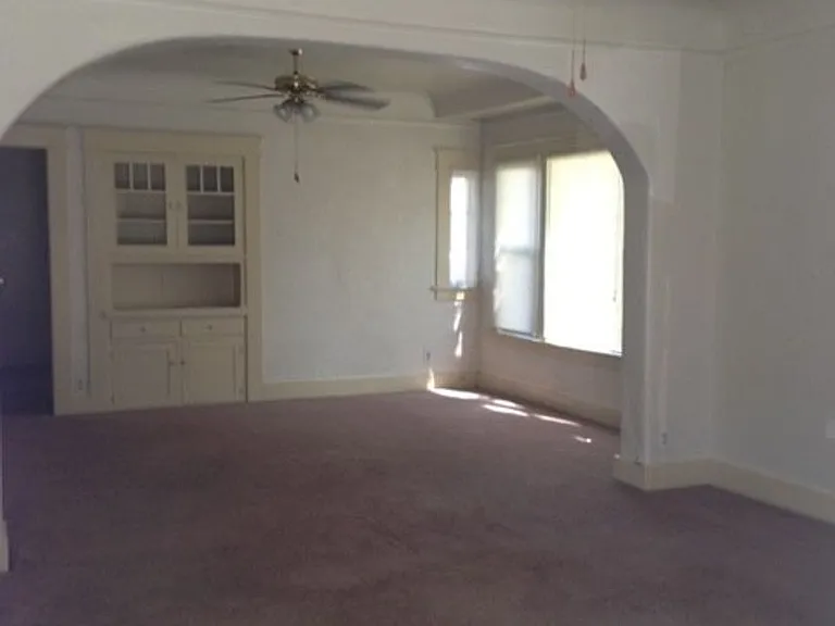 1100 E St — Photo 2