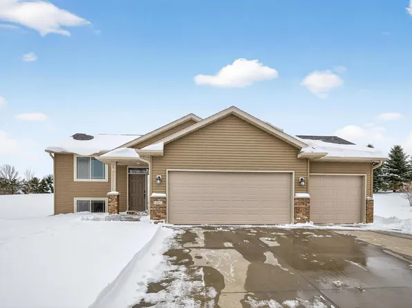 831 20th Ave SE, Pine Island, MN 55963