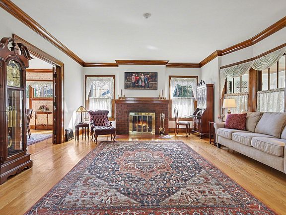 5th image of 314 W Cass St